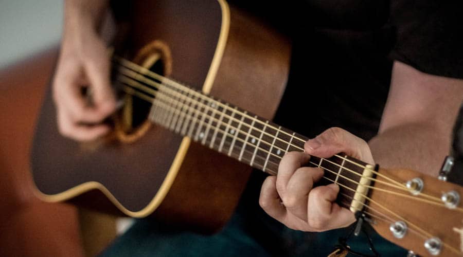 record acoustic guitar