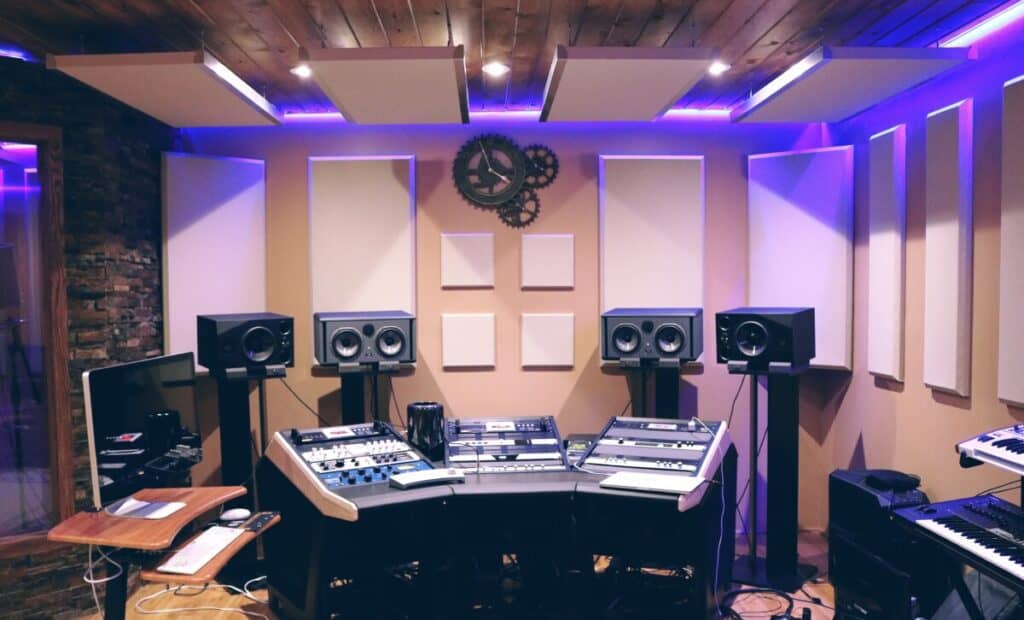 How Large Should A Recording Studio Be? Here's The Answer - Home Studio  Expert