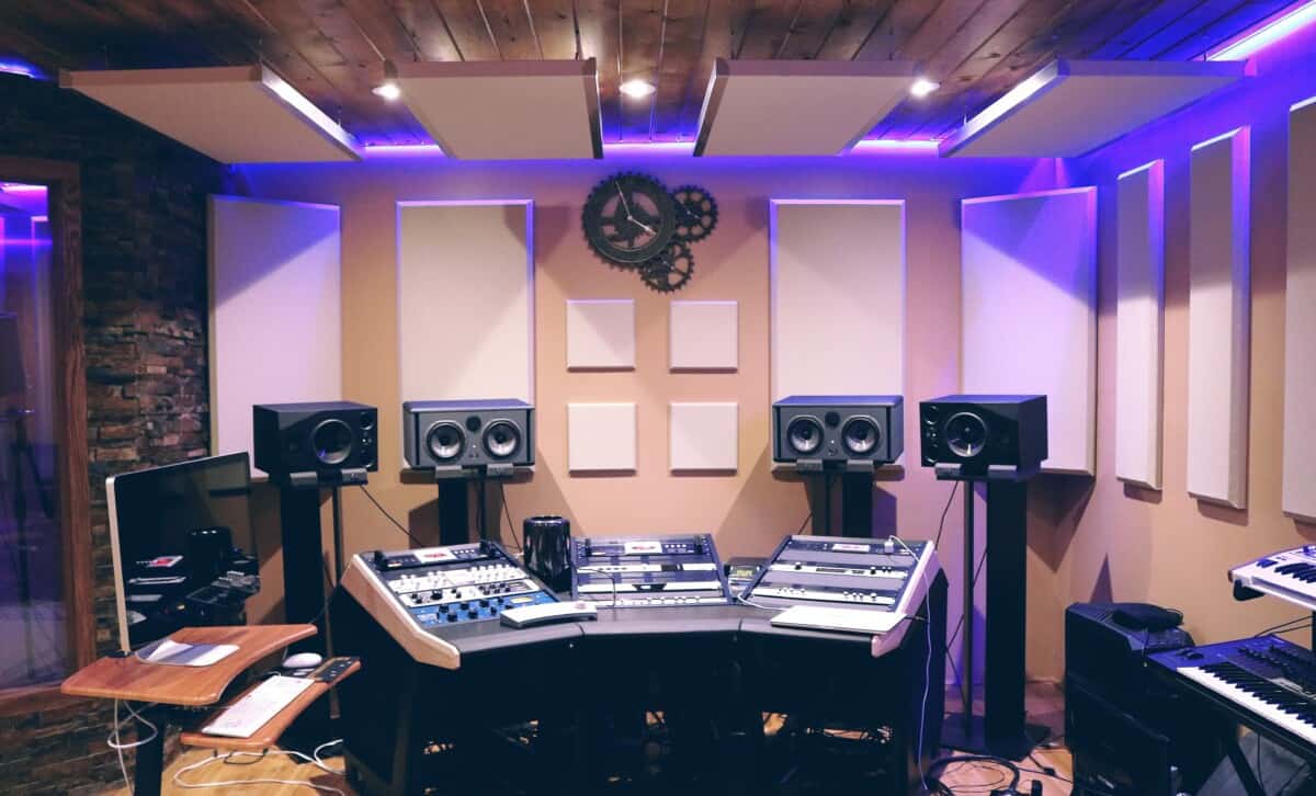 5 Key Places To Place Acoustic Panels In Your Home Studio - Home Studio  Expert