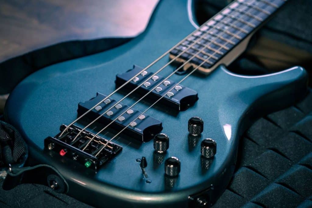 How To Set Up A Bass Guitar